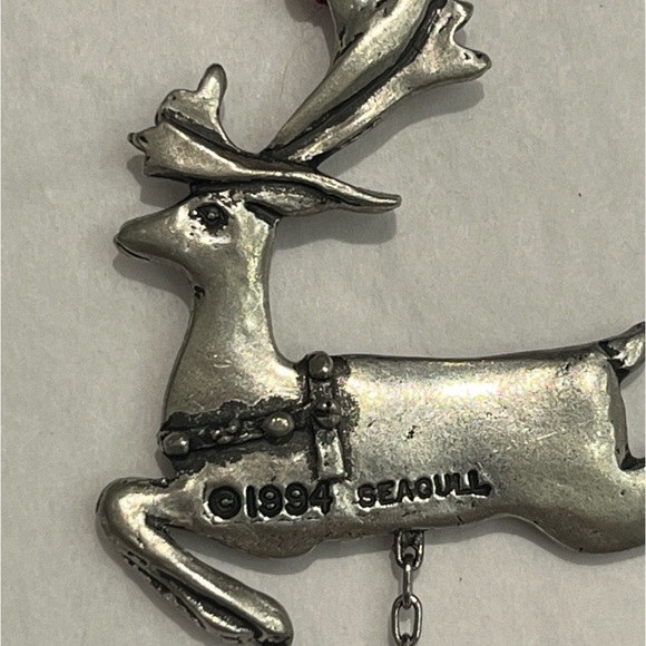VINTAGE Seagull Pewter Christmas Bell Reindeer Tree Ornament Circa 1990’s Canada - Picture 3 of 8